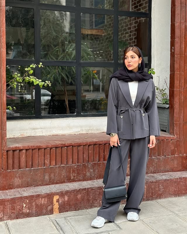 ❌❌اتمام موجودی❌❌سلام قشنگا ما اومدیم با یه کار شیک دیگه از کالکشن بهار😍یه ست شیک کت و شلوار که تنخور خیلی خوبی داره و یه طراحی خوشگل و گوگولی دارهجنس کت وشلوار: فاستوتی ‌‎ثبت سفارش :دایرکت 📩‏@zeus_meson ‏@zeus_meson ‌‎📍آدرس ما جهت خرید حضوری :‌‎ابتدای خیابان وهابی -سیتی سنتر خلیج فارس-طبقه ی اول-راهروی جنوبی-واحد B48/1_‌‎فروش به صورت آنلاین و حضوری 📲💁🏻‍♀️‌‎ارسال به شهرستان با پست پیشتاز 🚚‌‎بین ۳الی۵ روزی کاری✔️‌‎تیپاکس ۲ الی ۳ روز کاری by @zeus_meson