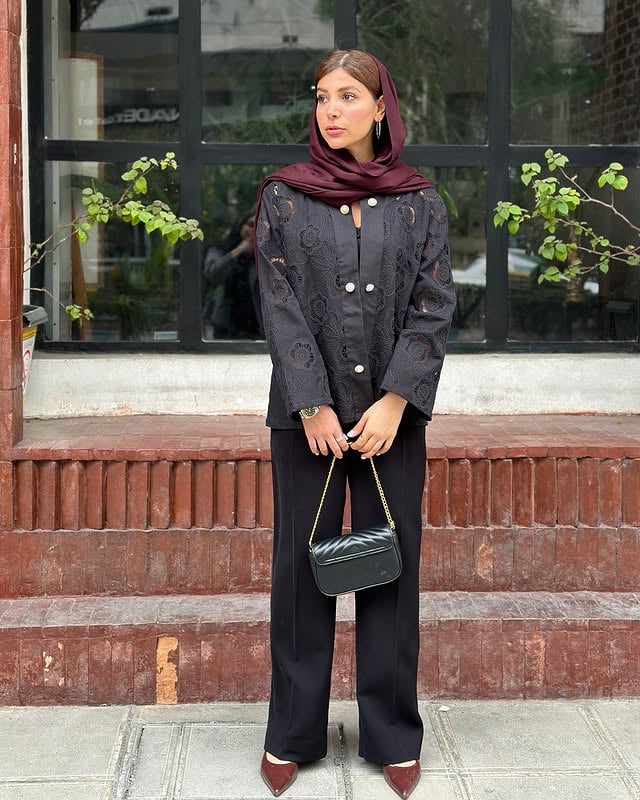 ❌اتمام موجودی ❌سلام عزیزای دلم ما اومدیم با یه کار دیگه از کالکشن بهار و ترندی ب کت شیک و مجلسی 😍 جنس :قلاب بافی قد کت :حدود ۶۹‌‎ثبت سفارش :دایرکت 📩‏@zeus_meson ‏@zeus_meson ‌‎📍آدرس ما جهت خرید حضوری :‌‎ابتدای خیابان وهابی -سیتی سنتر خلیج فارس-طبقه ی اول-راهروی جنوبی-واحد B48/1_‌‎فروش به صورت آنلاین و حضوری 📲💁🏻‍♀️‌‎ارسال به شهرستان با پست پیشتاز 🚚‌‎بین ۳الی۵ روزی کاری✔️‌‎تیپاکس ۲ الی ۳ روز کاری by @zeus_meson