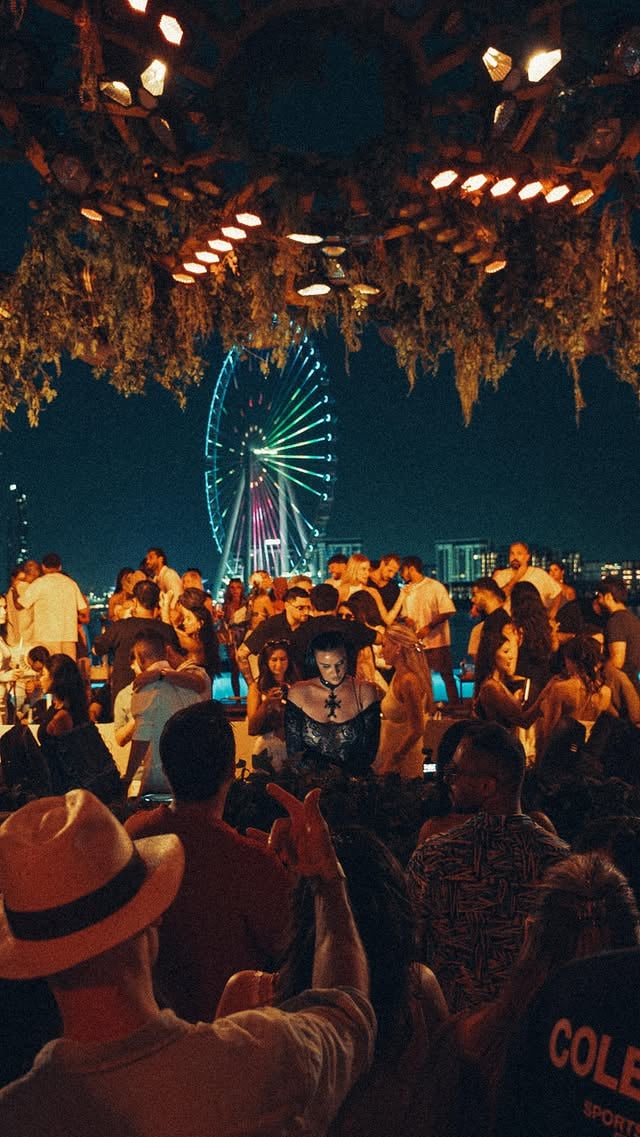 yeah we had a great time at @bebeachdxb 🔥 📷: @the.unk.artist