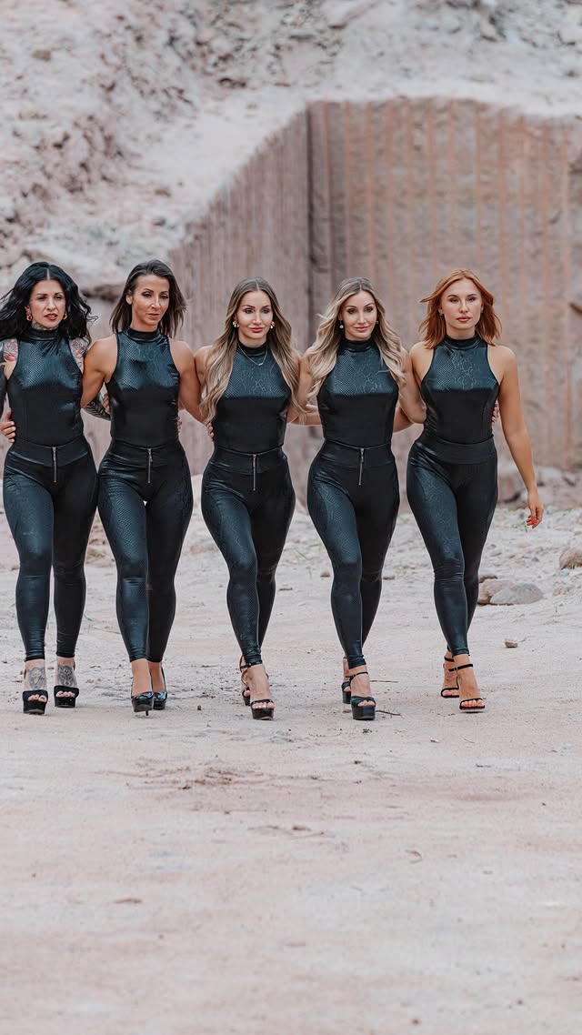When the group chat says “all black everything.” 🖤 #pairadize #newcollection