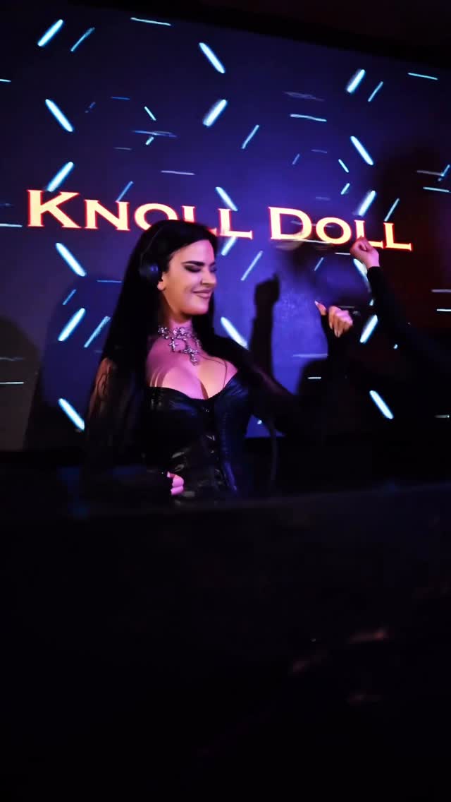 i think my videographer was high af 🤣 what do you guys think?