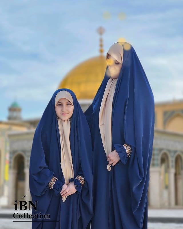 چادر زیبای محجوب✨️💫اولین رنگ کاربردی و زیبای این چادر رو سورمه ای انتخاب کردیم 😍رنگهای کاربردی و جذاب دیگه به زودی ...مناسب پوشش میزبان یا اجتماعاز قد 140 الی 170( مدل عربی اصیل )●جنس کرپ جسیکا فوق العاده با کیفیت و ریزش دار با تراکم بالا ●#چادرعربی_اصیل#چادررنگی #چادرمیزبان#چادرعربی by @ibn_collection_