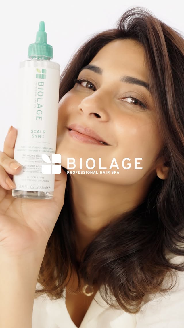 #AdDid you know that your scalp is actually an extension of your face?My hairdresser recently told me that just like skincare, your scalp also needs to be exfoliated, cleansed and nourished. And honestly… it made so much sense.He recommended the new @biolage Professional Hair Spa Scalp Range to me, and I’ve been loving it. It includes a glycolic exfoliator, a clarifying shampoo for a double cleanse, and a universal conditioner to nourish. I must say… it’s been a total game changer for me.@biolage Professional Scalp Sync,it’s really skincare for your scalp. ✨#BiolageProfessionalHairSpa #ScalpSync #Exfoliate#SkincareForYourScalp by @jenniferwinget1