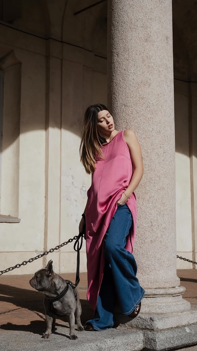#adv 4 outfit edition con EMMExRinascente 💫Mi piace EMME perché è un brand che riesci davvero a vivere ogni giorno: capi femminili, versatili e facili da abbinare, pensati per accompagnarti dalla mattina alla sera.Qual è il vostro preferito? Il mio è jeans e vestito rosa! @emme_official @rinascente