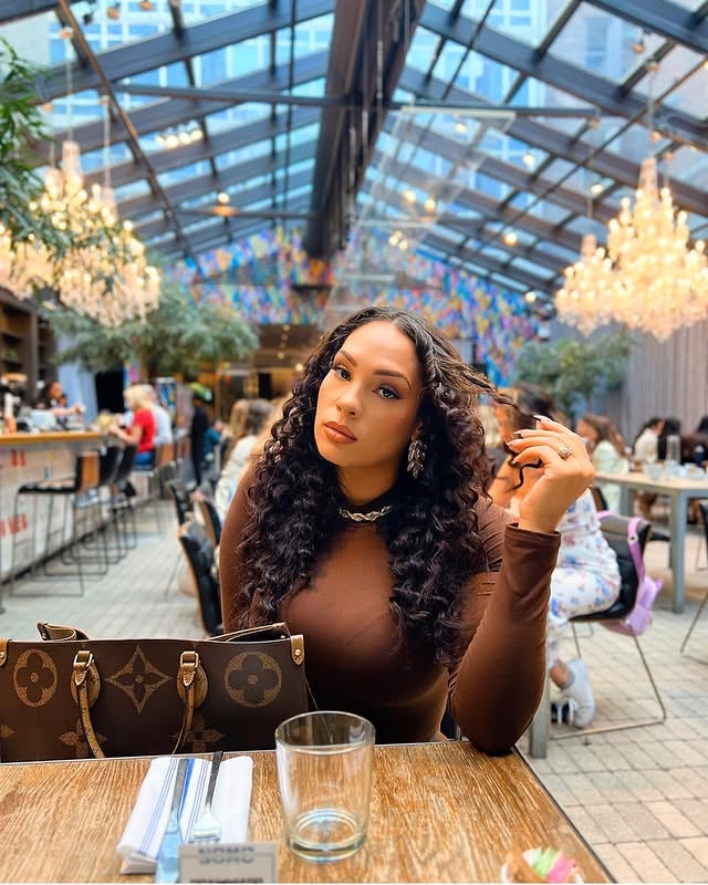 🤎 @thenomosoho by @bellamollette