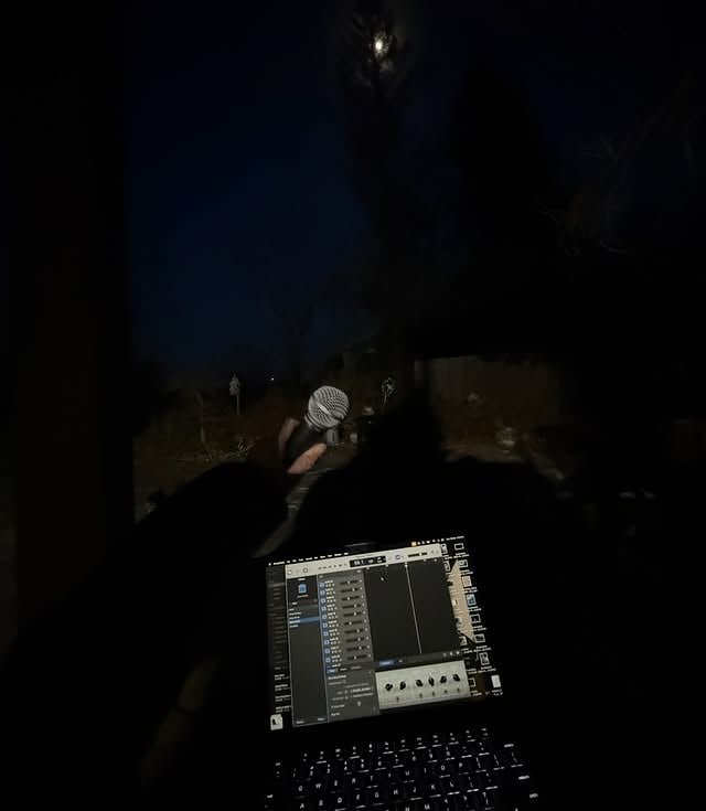 Where I’m recording from…. #69 #underthemoon #inthewoods by @listening_palace