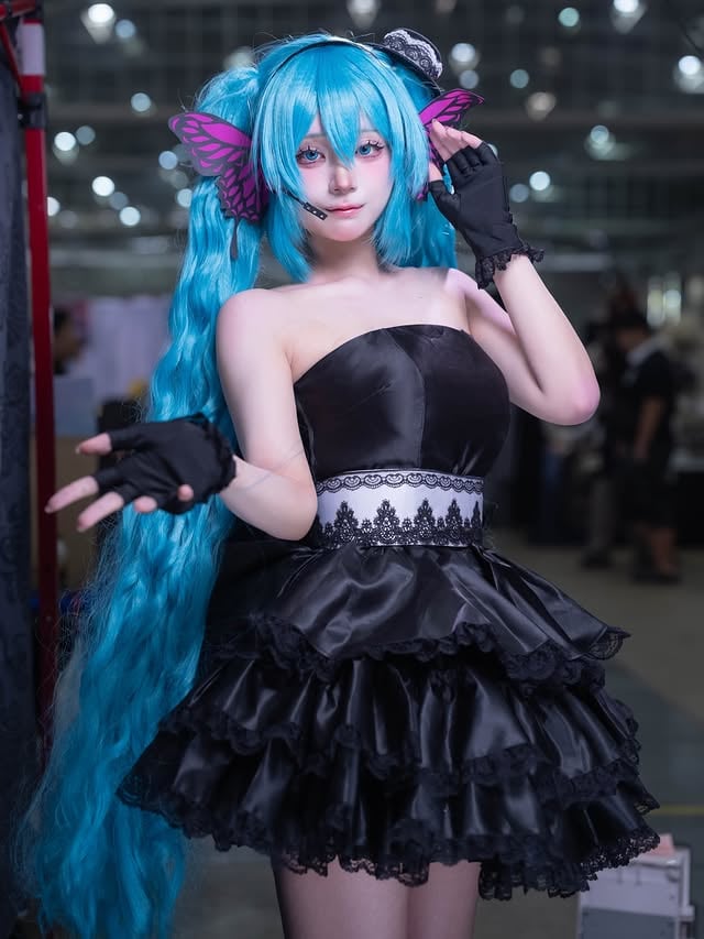 Miku Magnet 🦋🩵#vocaloidcosplay #コスプレ #ボカロ #初音ミク #hatsunemiku by @purinn_cos