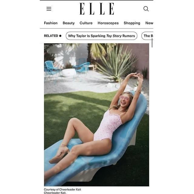 I remember reading and looking at @elleusa since forever. I’m so fortunate to be able to be featured in their magazine now! I had such a great thought provoking interview with Elle. check out the article! 💕 📸: @ohrangutang https://rb.gy/aela0t by @fitkaitlynxoxo