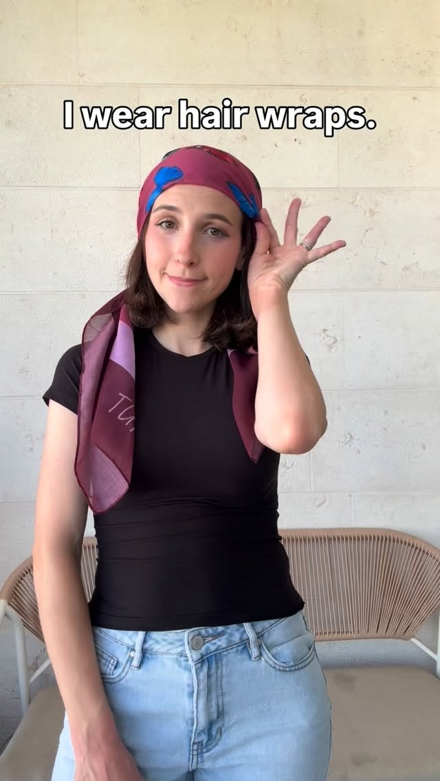 The haters hate to see this one coming. Though I haven’t posted much in a hair wrap in a while it’s always exciting to see the new patterns and styles out 😍 comment “scarf” for the link to these scarves! by @nikiweinstock