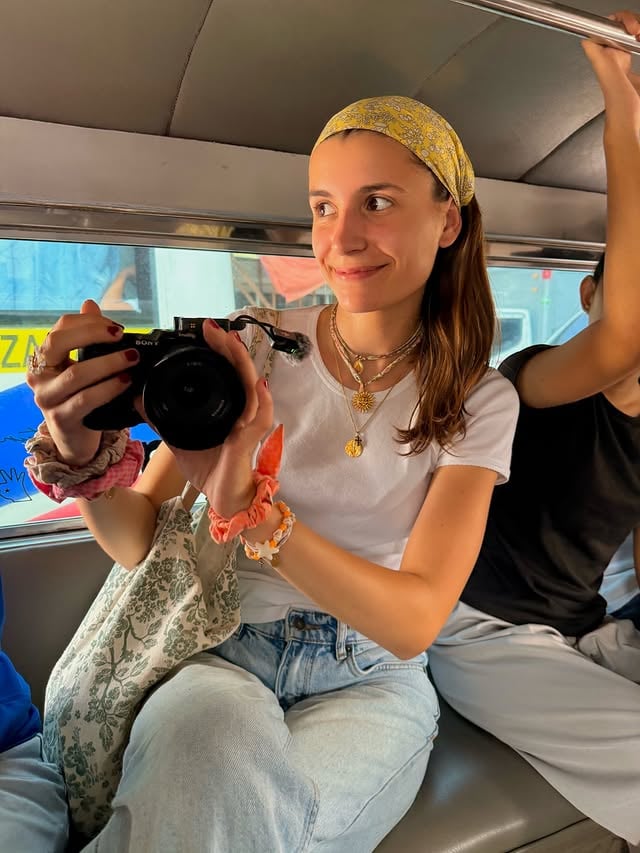 c’était l’archipel aux 1000 sourires 🇵🇭 (partie 1 car j’ai encore beaucoup trop de photos mdr)impossible de revenir de ce voyage sans être complètement chamboulée et bouleversée, j’espère maintenant simplement que les vidéos à venir seront à la hauteur de ce que nous ont offert les philippins que l’on a rencontré sur nos trois toutes petites semaines de voyage.merci @enfantsdumekong de m’avoir permis ces rencontres ❤️ by @alixeeuu