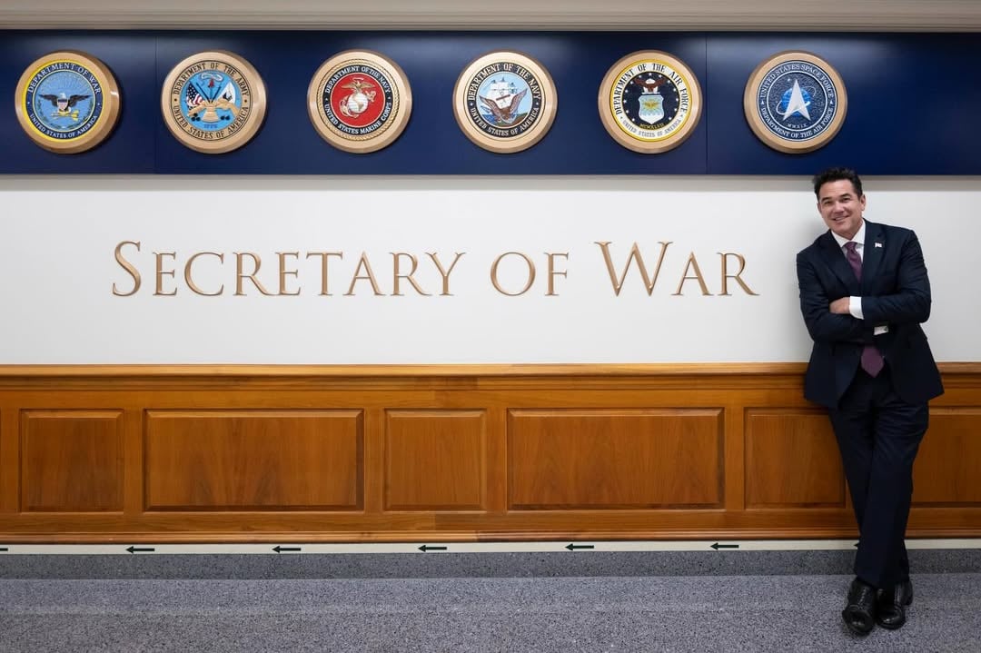 Earlier today, the Pentagon welcomed @deuces1966 for a visit to honor our warriors. by @deuces1966