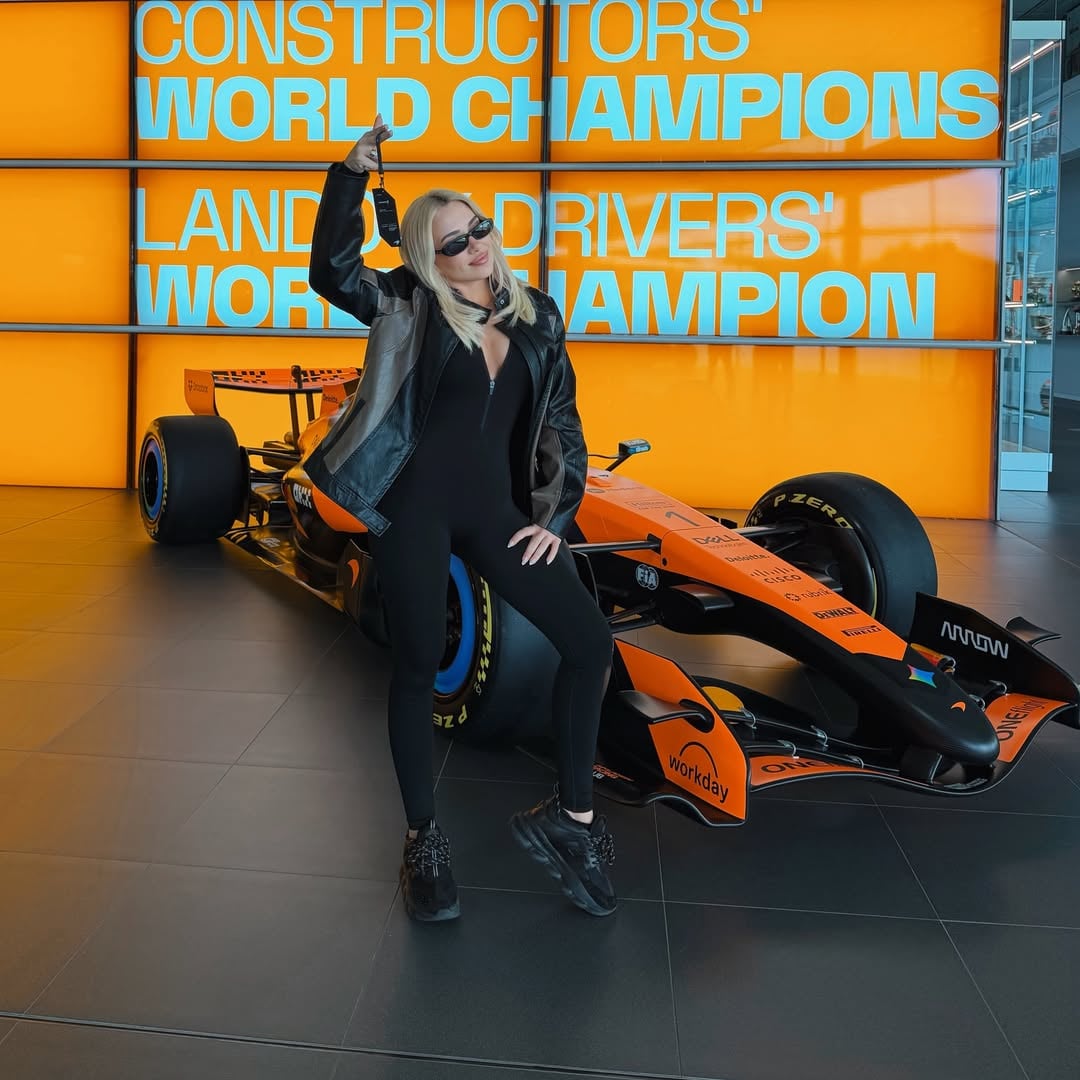 McLaren technology center 🏎️🏁 @allwyngr @allwyn.global #allwyn #winningawaits #mclaren #F1 by @upinthehype