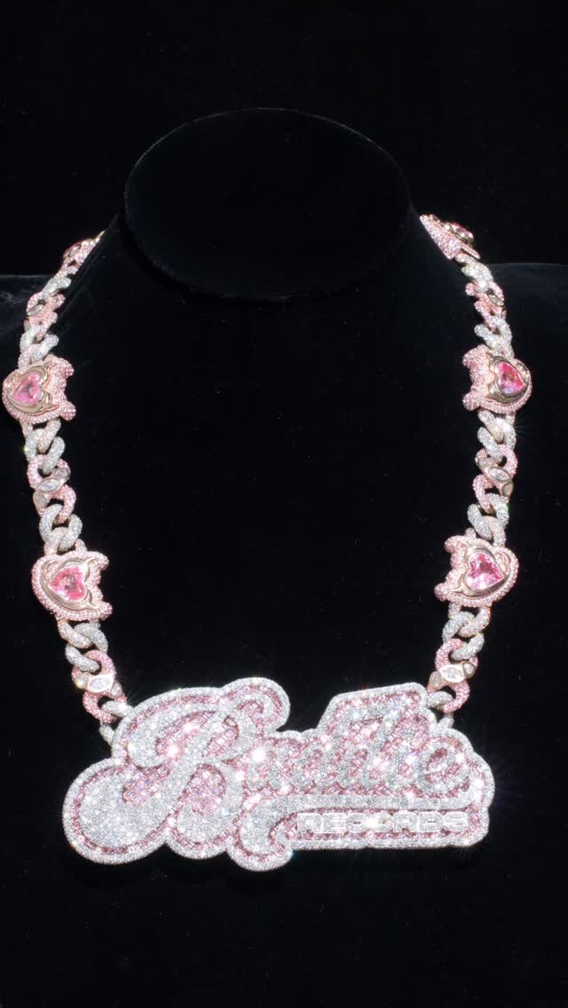 The wait is finally over… 😮‍💨💎 Introducing the official unveiling of the custom masterpiece created by @aviannejewelers￼ for Natalie Nunn. Every stone. Every detail. Every flawless moment. Crafted for a true boss. When luxury meets attitude… history gets made. This isn’t just jewelry it’s a statement piece‼️💎••Designed by @dylvonchi @joeavianne Video by @joeyrdgaf ••#aviwayonlyway #inaviannewetrust #dylvonchi #joeavianne #natalienunn