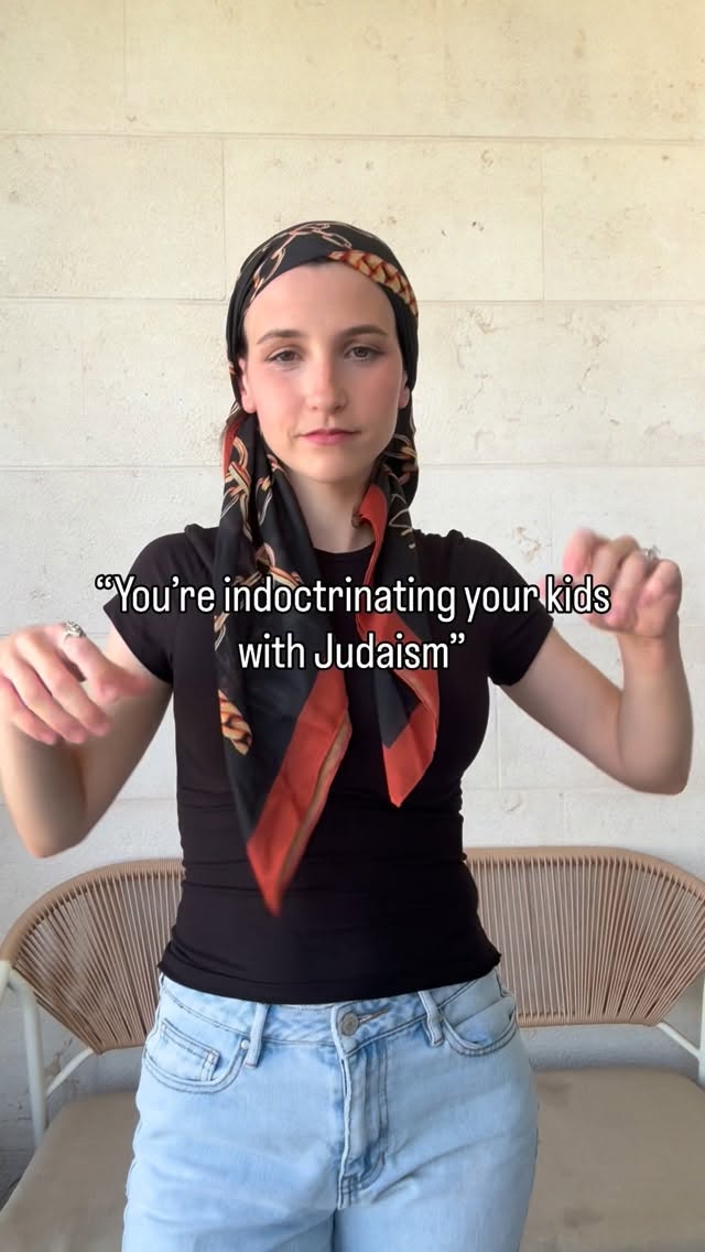 My first time getting a comment like this I was confused, aren’t all parents influencing their children in some way? As someone who was raised in both tradition and orthodox households we were always taught that what matters most is using the tools Judaism gives us to be good people ❤️ #jewish #judaism #israel #motherhood #children by @nikiweinstock