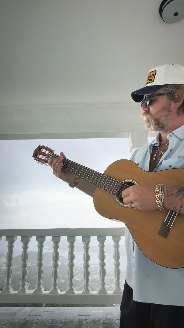 @garthbrooks on an island by @ernest
