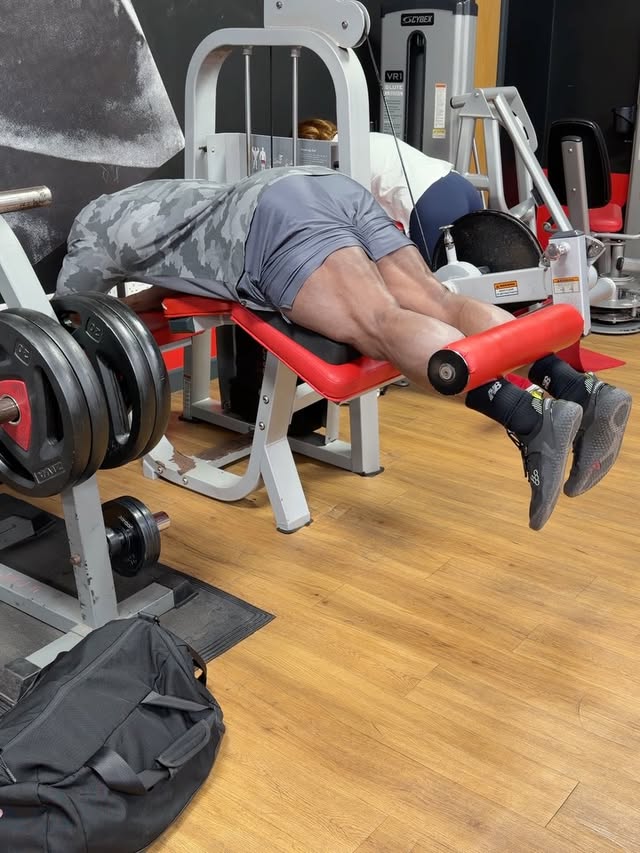 Some recent training 🎥Just under 2 weeks out from my first show this season. I’m really happy with where my training performance is across all sessions. Keeping my lifts as heavy as possible, whilst being mindful of keeping that mind to muscle connection on the muscle groups I am training.Something I am a big believer is quality over quantity. Doing what’s required from a volume standpoint that will allow for productive training and making sure there is no “junk” volume, this is definitely that should be thought about whatever phase you are in (off-season, maintenance or cutting)…Anyway, swipe to see some of my recent training and keep an eye for when my next YouTube videos drops this week 👀 — — — — — — — — — — — — — — — — — — — — — — — @hecxtn clothing sizes Small - 4XL available 🌐 Worldwide shipping of the full clothing range hecxtn.myshopify.comCode: Marc10 will save you 10% site wide @tbjpnutrition @tbjpnutrition.eu @tbjpclothingwww.tb-jp.comCode: Marc10 will save you 10% on all lifting gear and accessories @gym_pin www.gym-pin.co.uk by @marc__hector