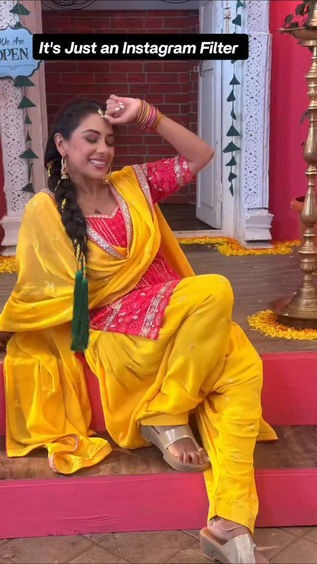 Suit patiala, vibe kamaal daa 💛#PunjabiVibes #PatialaSuit #desiswag #TrendingReels by @rupaliganguly