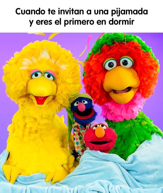 ¡Nos ha pasado a todas y todos! 😴✨Pero no te preocupes, porque dormir es lo mejor que podemos hacer para que nuestro cuerpo tenga mucha más energía y podamos seguir divirtiéndonos. #ElmoFiestadeBaile #HábitosSaludablesAbbott @abbottglobal by @sesamo