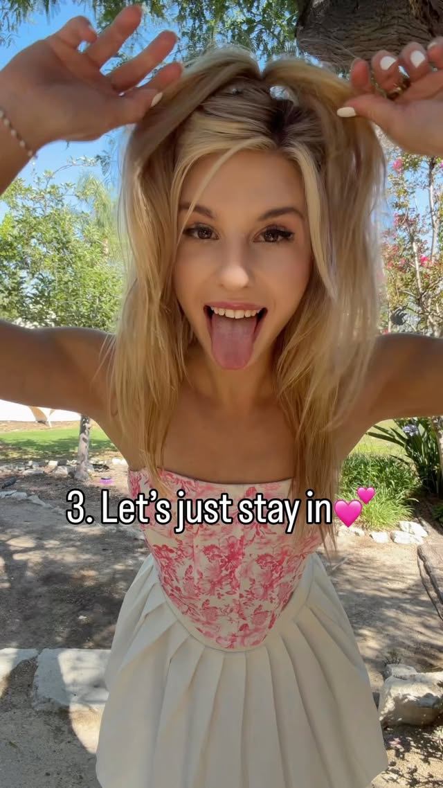 Answer in the comments!! by @fitkaitlynxoxo