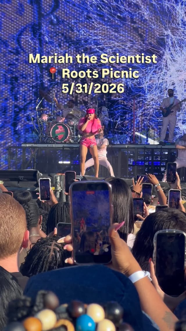 @mariahthescientist performed on Day Two of the @rootspicnic looking amazing as always.