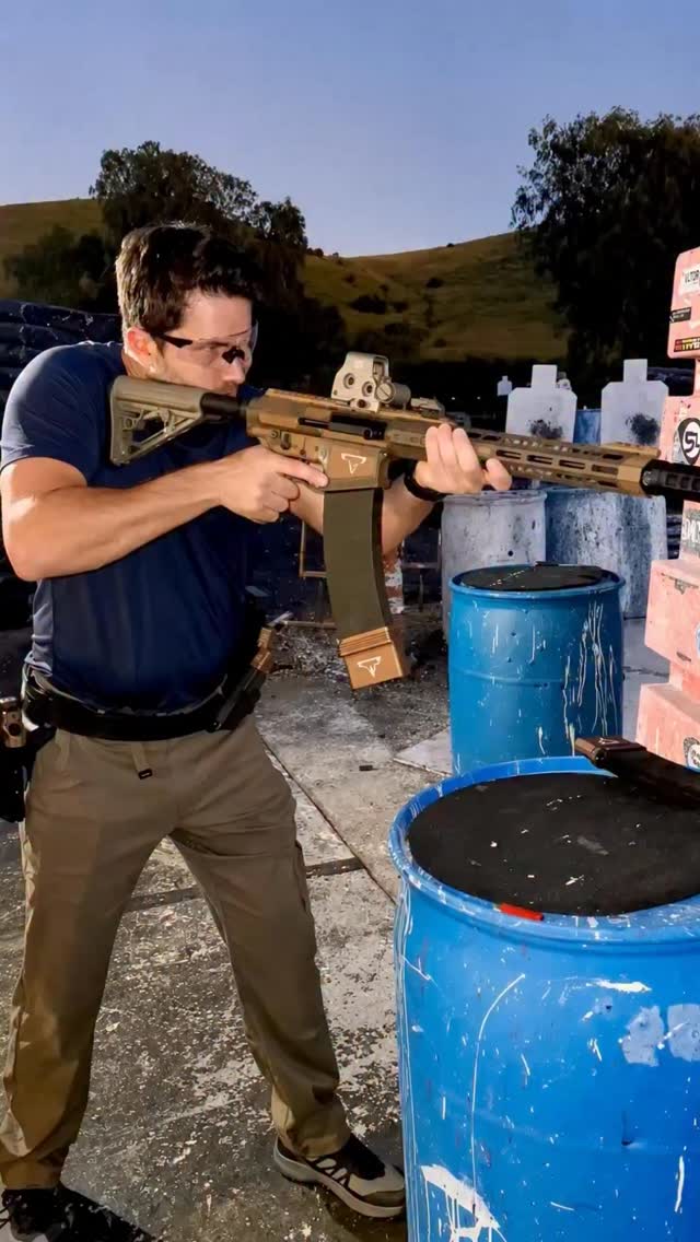 One of my favorite places in LA. @tarantactical with @tetianagaidar competing against @jamesmaslow You can see the full episode on YouTube. #unbound by @tarantactical