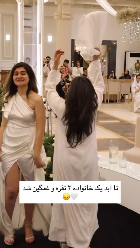 😔این خانواده چجوری بدون تو زندگی کنه اخه ملی 

#ملیکا_خاتمی 
#Melika