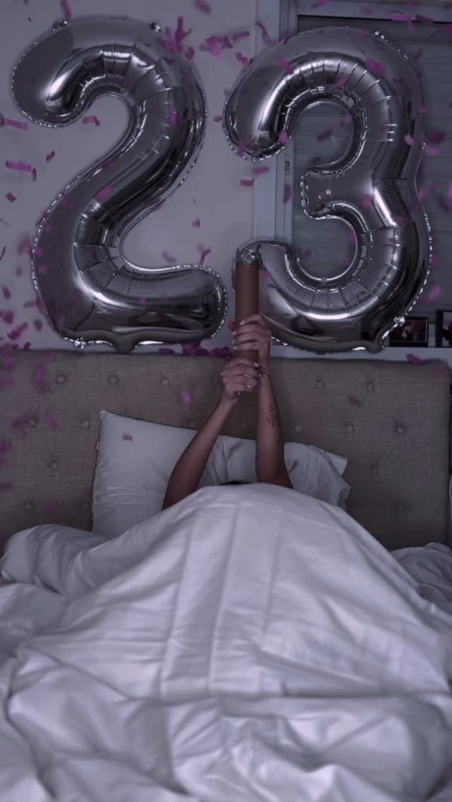 😮‍💨#23 by @ellalee