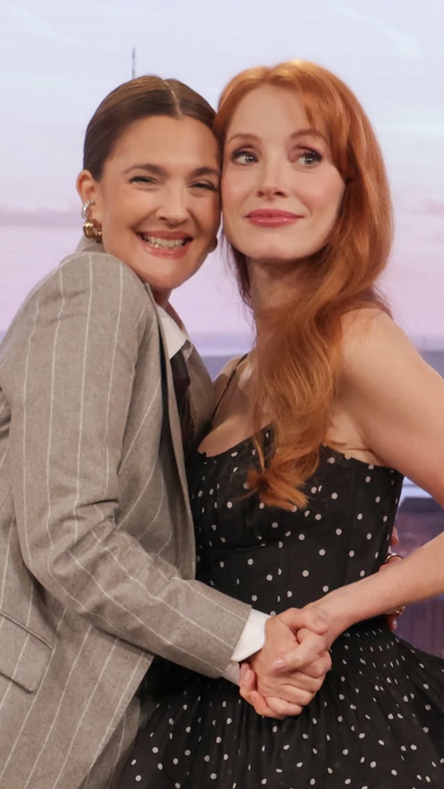 @jessicachastain reveals why she ate banana peels as a kid 🍌 by @thedrewbarrymoreshow