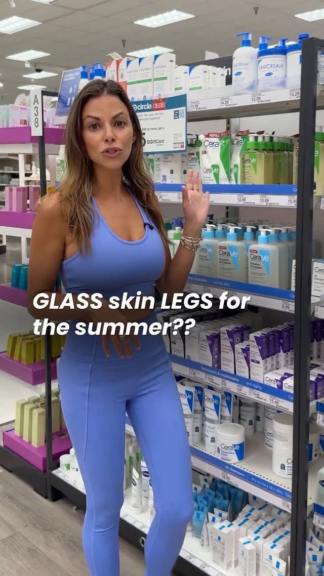 Here’s what you need:First, you're going to get a 2% salicylic acid cleanser. Exfoliate all the dead skin off. Next, look for a lotion with urea. It's perfect for dry, rough, flaky skin. For razors, look for a one blade, not five and, always shave with the hair, not against it. 🔥 Hot tip, go to the men's section, the razors are cheaper and that will give you glass shiny legs for summer.#doctor #beautytips #howto by @drtaniaelliott