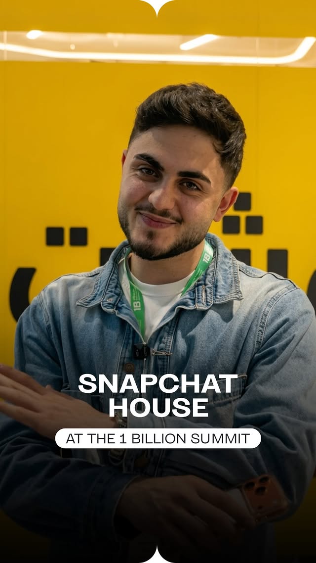 This is what a real streak feels like! 🔥Snapchat House at the 1 Billion Followers Summit 👻✨#1BillionSummit by @1billionsummit