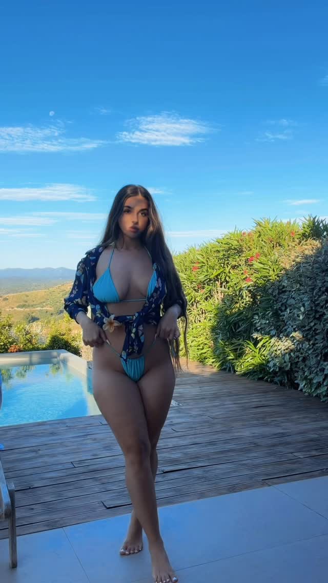 breakfast done, tanning done. now what should i do next? ☀️