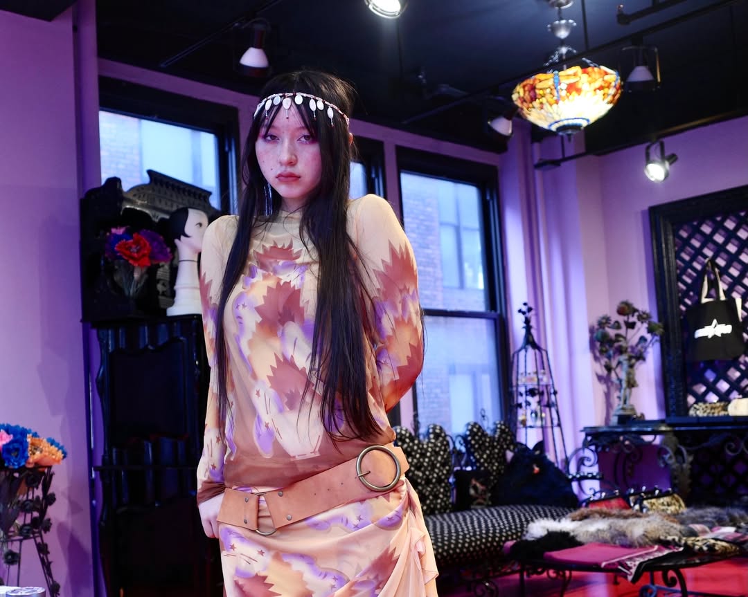 Sui girl @hana___________chan wears the Sunburst Mesh Set topped with the Sienna Suede Belt. by @annasui