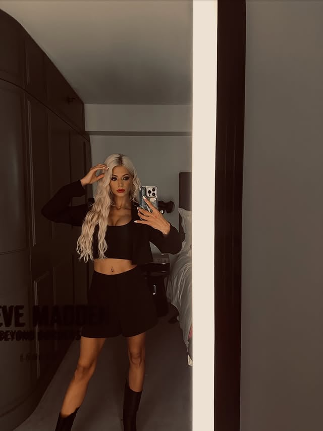 🖤🖤🖤🖤 by @danielle_harold