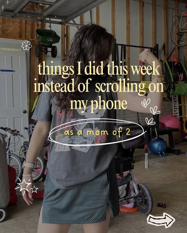 1. Who is excited for the Love Hypothesis? 2. Who is watching Love Island this week? 3. Comment “June” for the cleaning calendar 🫶🏻#analogisnotdead #momswhoread #momswhorun by @celenakinsey
