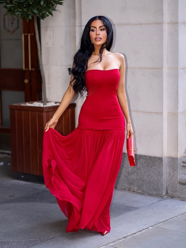 💃🏻📸 @amirshah by @chloesaxon