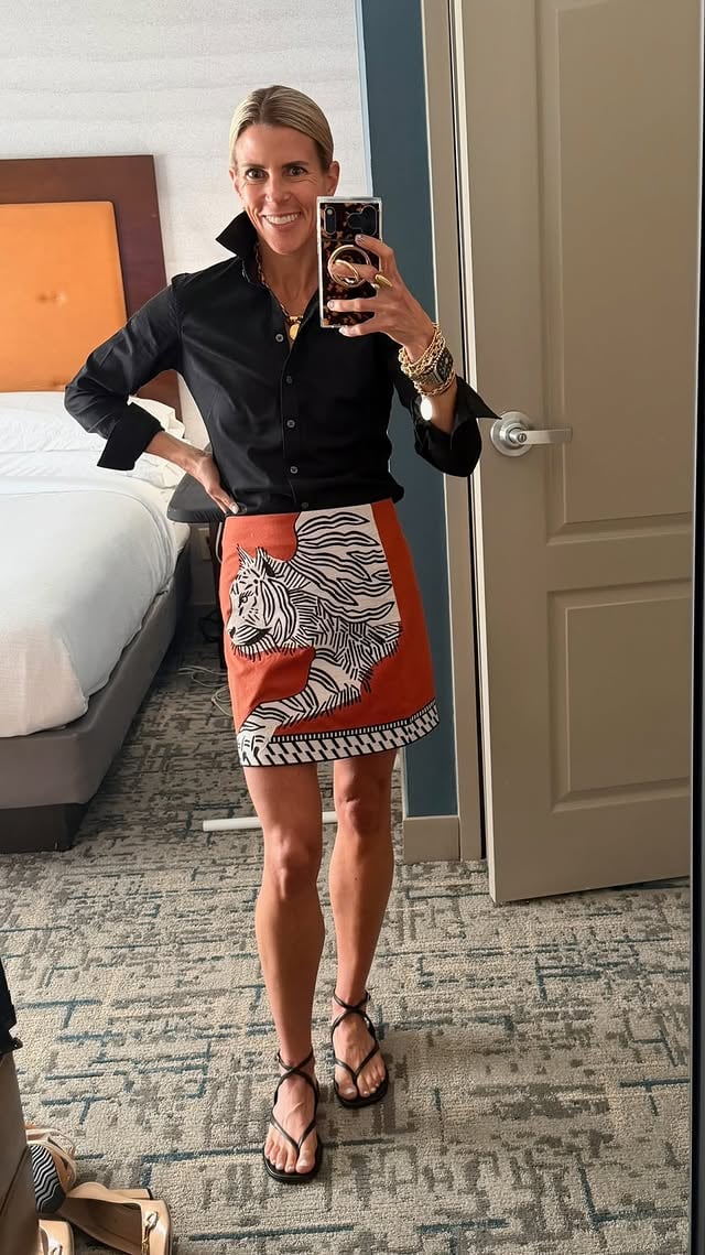 Anyone else hate packing 🙋‍♀️ same but I do it all the time so pack with me for a quick work trip. ✈️

My tip….organize your looks on hangers then pair down!  For this trip I need a few meeting looks, something for dinner, and of course… cozy pajamas.

Whether I’m in meetings, on a plane, or grabbing dinner, I want to feel confident, comfortable, and completely myself and bring it all in a carryon! 

Comment TRAVEL and I’ll DM you everything I packed! 

What I packed, pack with me, over 40 style