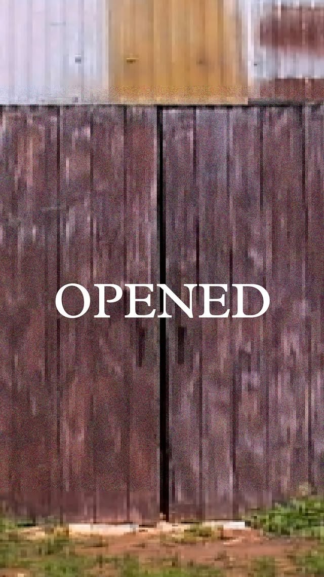 The door opened.The room remains.Upper Room.#MarkLee #마크리 #UpperRoom #어퍼룸 by @uprmlabel