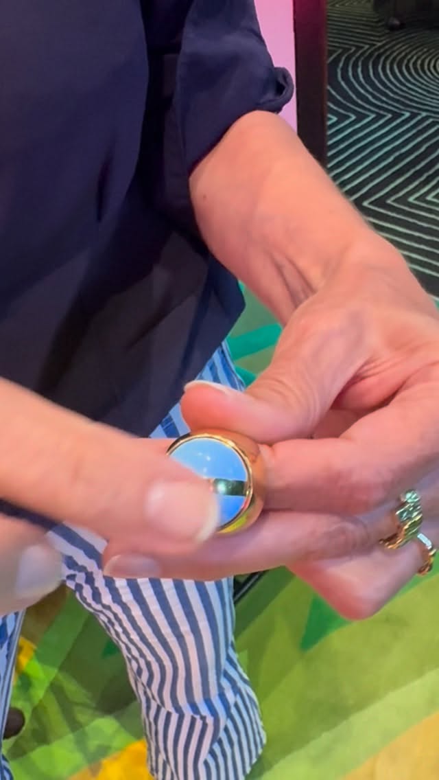 SECRET DIAMOND RING 💎 A #ring that isn’t shy. A two-in-one. An #enamelled #gold dome opens to reveal the secret #diamond within a second spinning dome. Fun & playful. Created in 1999 💥 by @solangeazagury