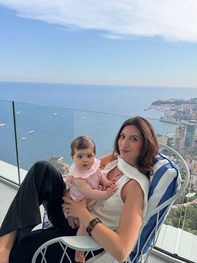 Basically living my dream life 💙🙏🏼 Invitation @themaybourneriviera #family #motherdaughterlove #motherdaughter #mom #babygirl by @paola.ambre