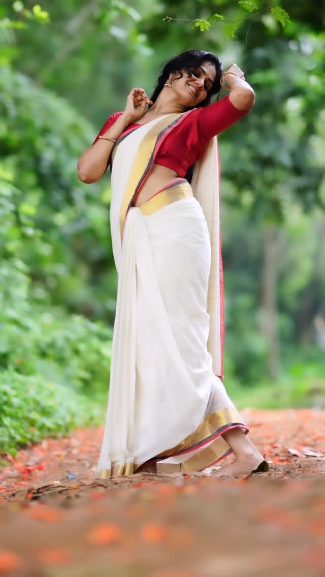 ❤️…. 🥻 @naari_byardraknair 

#fyp#traditional #alaipayuthey