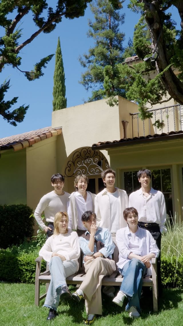 BTS Family Photo Short Clip

#2026BTSFESTA
#BTS13thAnniversary
