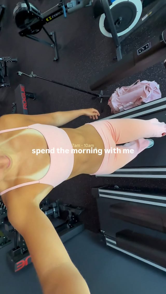 morning in my life ☀️ 🎀

wearing @oneractive new peach softmotion and white formesoft 💗 code BECCA to save xoxo
