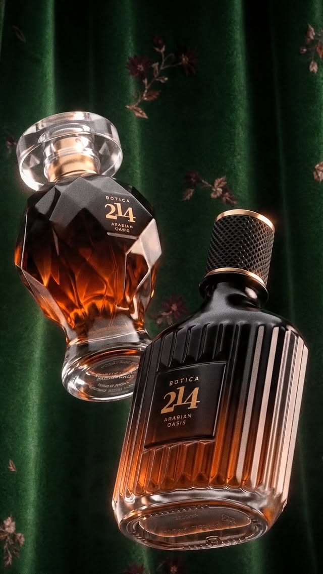 Quando a opulência da perfumaria árabe encontra a elegância de Botica 214 ✨ 

Inspirados em uma noite estrelada em um oásis no deserto, os novos Botica 214 Arabian Oasis trazem combinações sofisticadas e envolventes. A versão floral revela a delicadeza da flor de jasmim e das tâmaras douradas, enquanto o fougére equilibra o encontro entre o âmbar e a lavanda.

O resultado? Fragrâncias intensas, elegantes e cheias de personalidade, perfeitas para surpreender quem você ama neste #DiaDosNamorados. ❤️

Gostou? Mande suas #IndiretinhasDoAmor nos comentários e peça presente #OBoticário 😍

#PraGeralVer: Vídeo 3D começa com uma fechadura em formato de coração. Pelo buraco da fechadura, é possível ver os dois frascos de Botica 214 Arabian Oásis lado a lado, com uma redoma de vidro em cima. A redoma se abre e os dois frascos sobem ao ar, rodopiando lentamente. Ao final, diversos frascos aparecem deitados e a câmera vai se afastando pelo buraco da fechadura novamente, que encerra o vídeo.