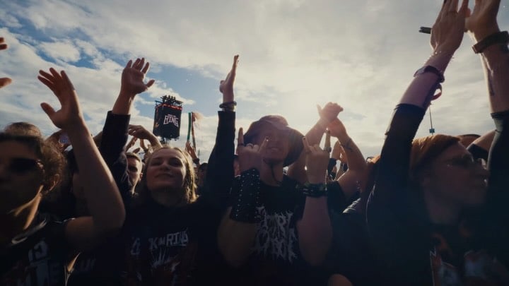 Dusche von oben, Abriss von vorne. Three Days Grace live war gerade 🔥📹 @coalthepolice 📸 @nicolaisemrau by @threedaysgraceofficial