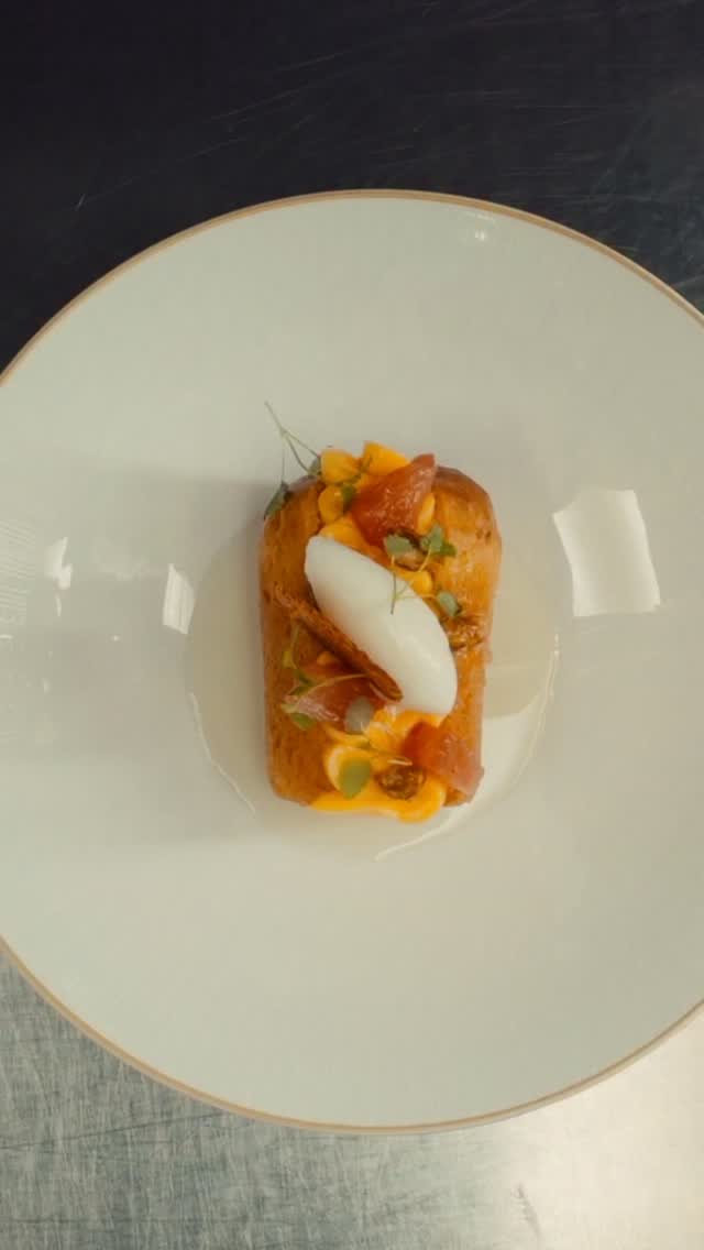 Perfect as summer approaches - beautiful Mojito Baba from the team at @savoygrillgordonramsay ! Light, citrus-led and indulgent - I can’t wait for you to try it on your next visit ! by @gordongram