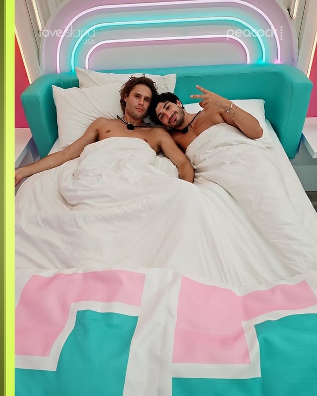 The calm before the giant bed 🤍 #LoveIslandUSA