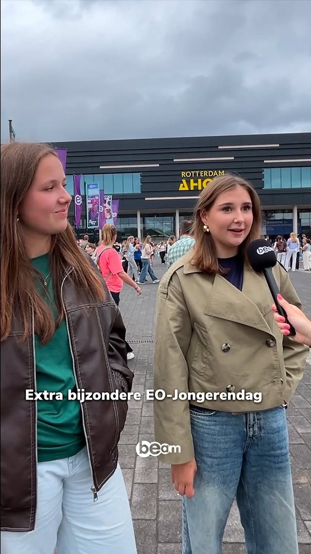 Deze meiden zijn er voor elkaar 🤍 Ze bidden samen, bemoedigen elkaar en kunnen zo samen groeien in geloof. Daarom was het extra bijzonder dat ze met elkaar naar de EO-Jongerendag konden 🔥 #eojd26 #eojongerendag #eobeam by @eobeam