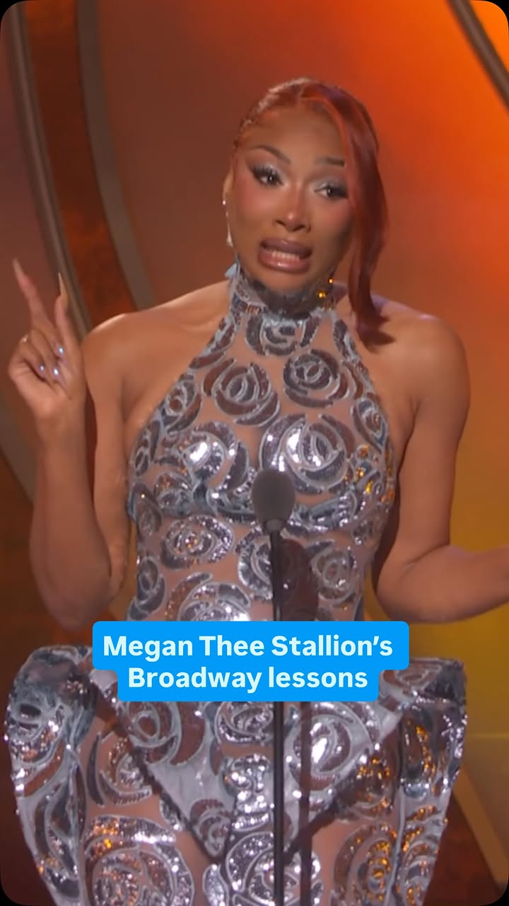 Broadway looks reeeeeal good on @theestallion 🙂‍↕️ #TonyAwards