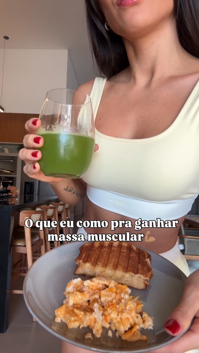 Salva pra você ter referência para as suas refeições😋💪🏽
O meu foco é sempre ganhar massa muscular e ficar definida. 

Hoje vou mostrar pra vocês na Aula 2 do Desafio, quais são as estratégias pra eliminar a pochete e definir o abdômen🔥