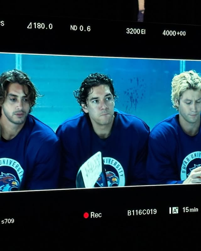✨𝘽𝙏𝙎 𝙊𝙛𝙛 𝘾𝙖𝙢𝙥𝙪𝙨 𝙎𝙚𝙖𝙨𝙤𝙣 1✨

𝙃𝙤𝙘𝙠𝙚𝙮 🏒 𝘽𝙤𝙮𝙨

#offcampus #hockeyromance #ellekennedybooks #offcampusseries